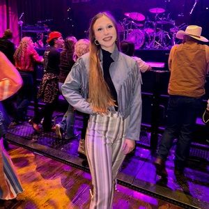 Meet your Posher, Abby